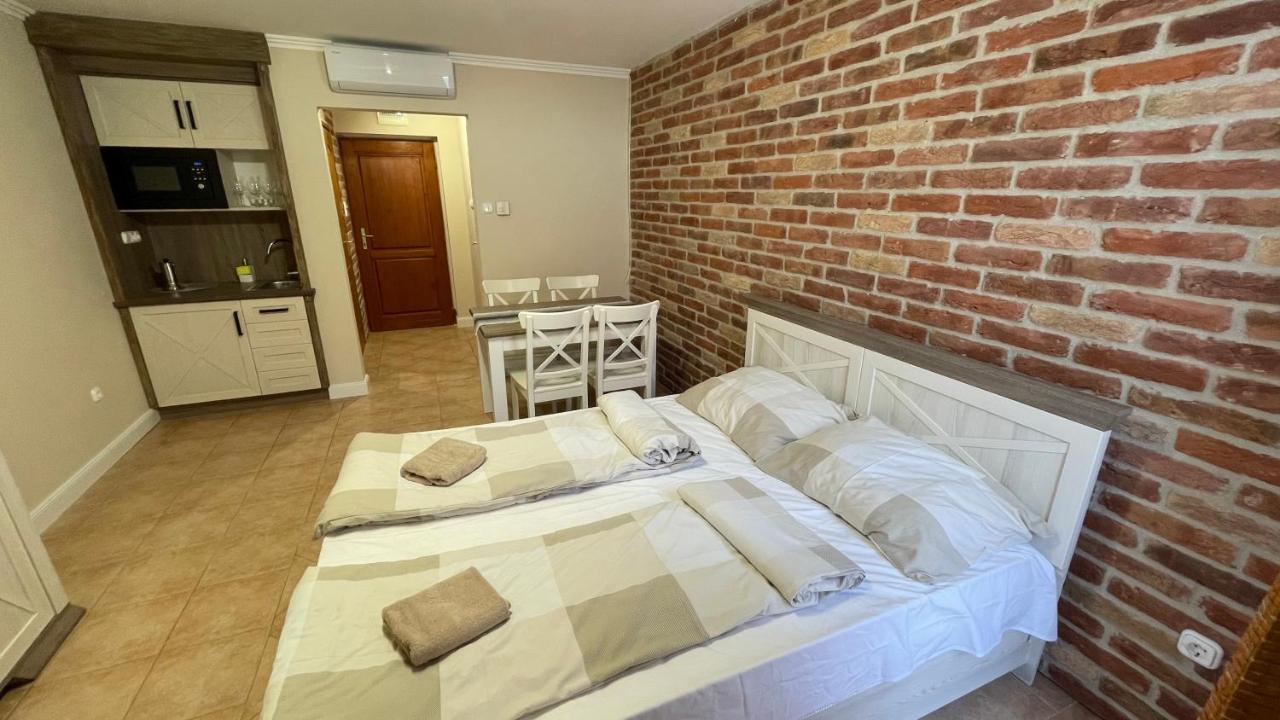 Dalma Apartment Gyula Exterior photo